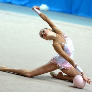 Первенство по художественной гимнастике: приглашаем горожан поддержать ачинских спортсменок