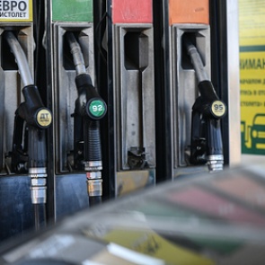 Россиянам пообещали минимальное подорожание топлива