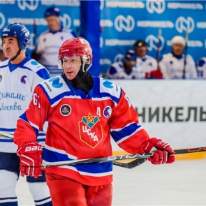 «Играть на хоккейном турнире будем всерьёз»: стали известны даты проведения «Кубка Легенд»