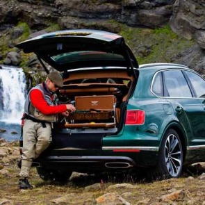 7 странных, но практичных автомобильных примочек, которые стоят недешево