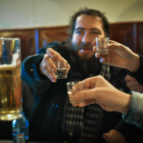 Россиян предупредили о последствиях «алкоголизма выходного дня»