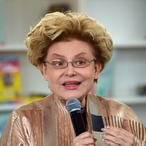 Малышева ответила возмутившейся ценами в ее клинике россиянке