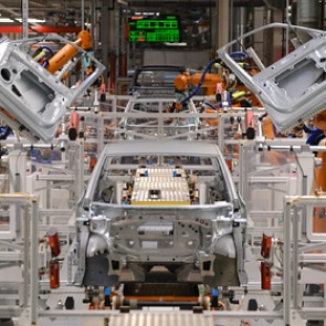 В Европе начали закрывать заводы