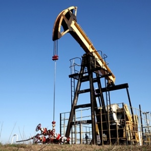 Цена на нефть снизилась до 25 долларов