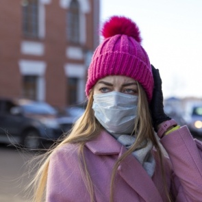 Правительство поручило регионам закрыть ночные клубы и запретить кальяны