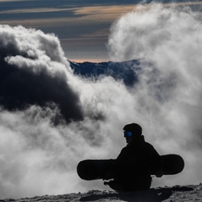 Мишустин поручил закрыть курортные гостиницы и пансионаты