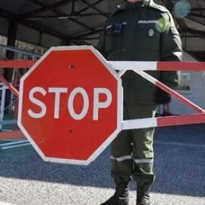 Россия полностью закрывает границы