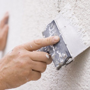 Как шпаклевать стены под покраску