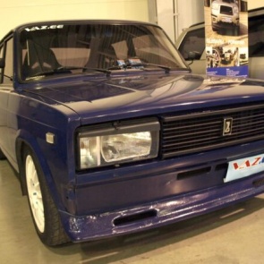 С 1 февраля 2021 года российских водителей могут оштрафовать за багажники, спойлеры и фаркопы