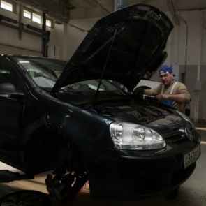 В России начался отлов машин с подпольным техосмотром. Их лишают и полиса ОСАГО