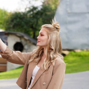 Премьера комедийного фильма «Королева» — на телеканале «Дом кино Премиум»!