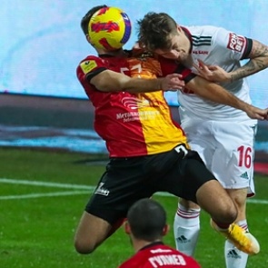 «Арсенал» победил «Локомотив» в матче РПЛ