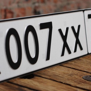 Как правильно поменять госномера на машине: на одном авто, с одного на другое, на новый автомобиль и с чужой машины?