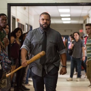 Битва преподов (2017) - Учитель вызывает ненавистного коллегу на кулачный поединок за школой. Сумасшедшая комедия с Айс Кьюбом