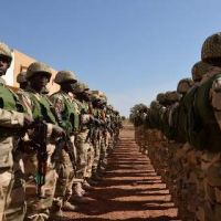 В столкновениях армии с боевиками в Нигерии погибли 185 человек